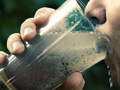 Eau du robinet contaminée